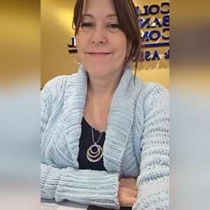 Meet your Posher, Shana